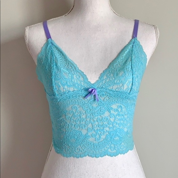 Victoria’s Secret Lace Camisole Tank Top - Picture 1 of 6